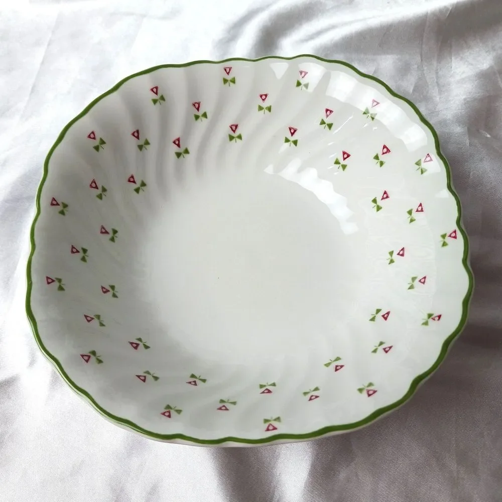 LAURA ASHLEY THISTLE MADE IN ENGLAND DINNER SET FOR 4